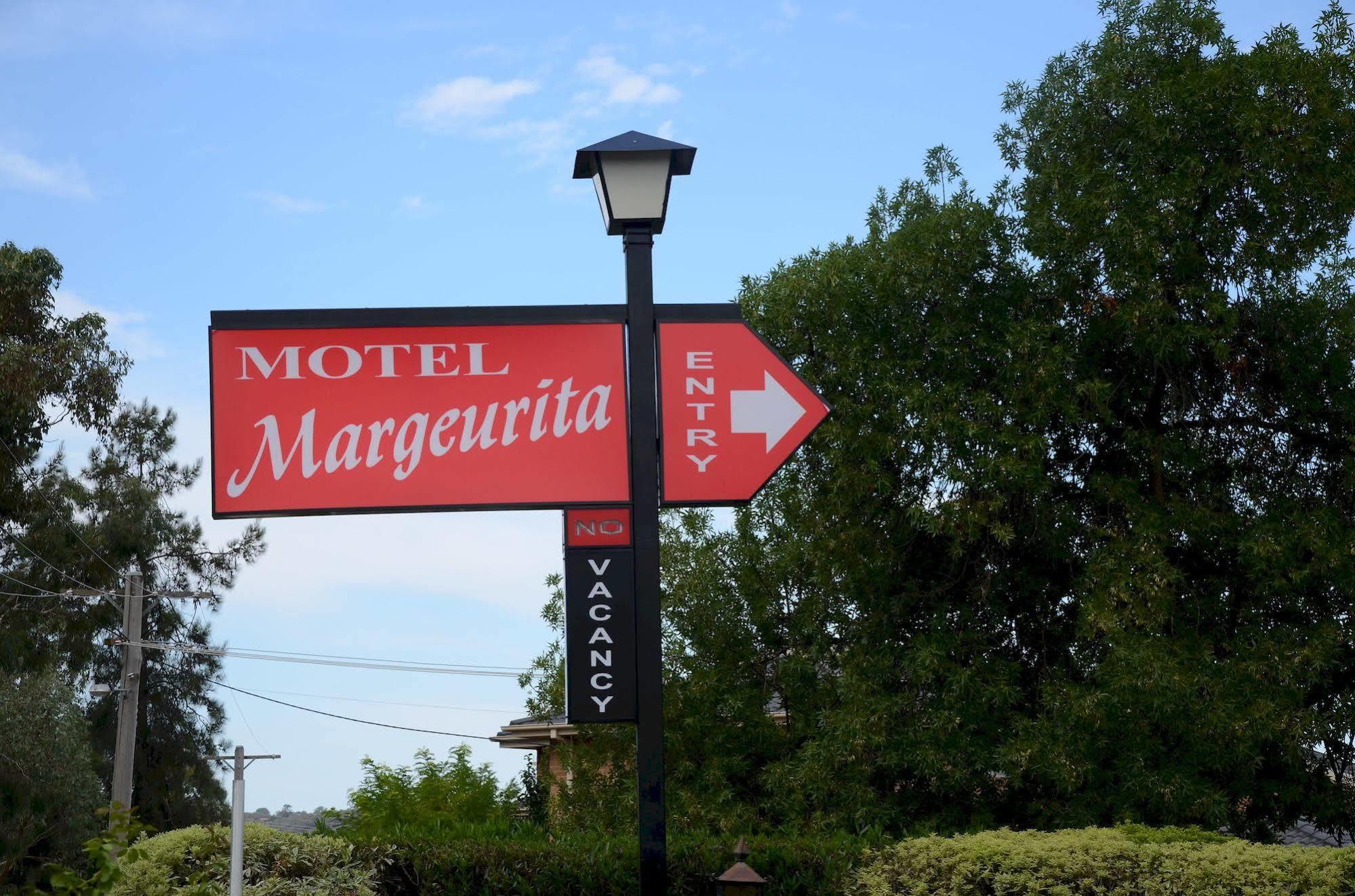 Motel Margeurita ควีนเบยัน ภายนอก รูปภาพ